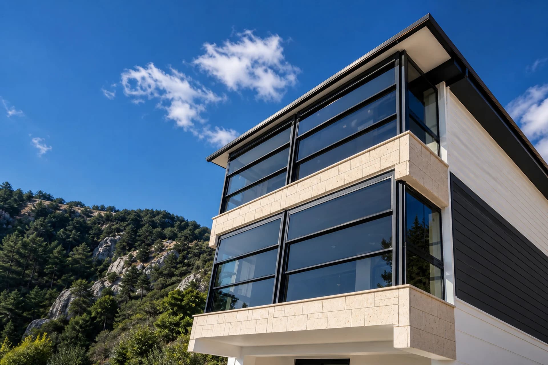 Villa dış cephe giyotin cam sistemleri